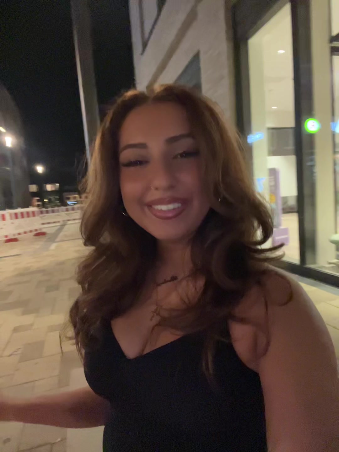 @$hakira