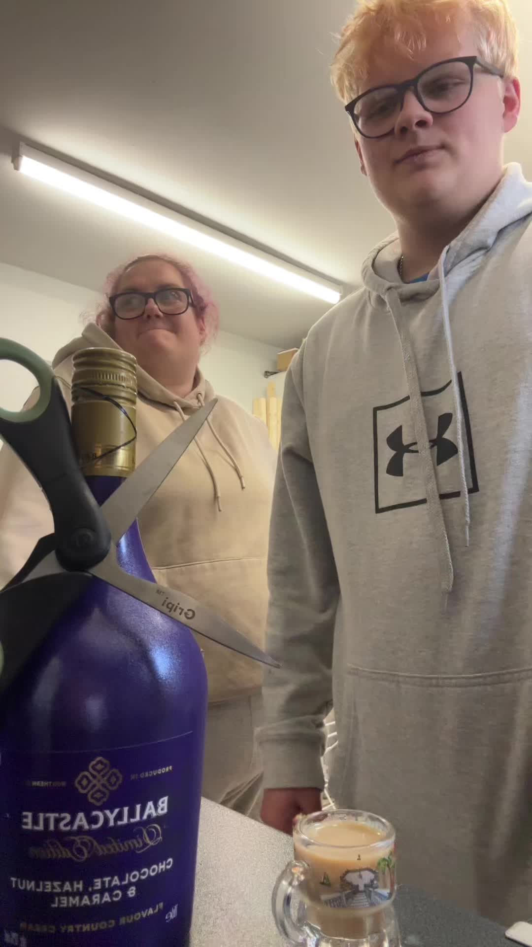 @𝓜𝓮𝓵𝓪𝓷𝓲𝓮 Pearson