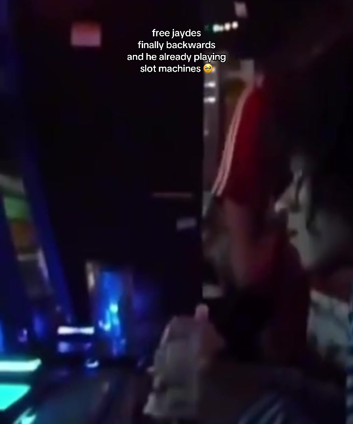 @︎︎