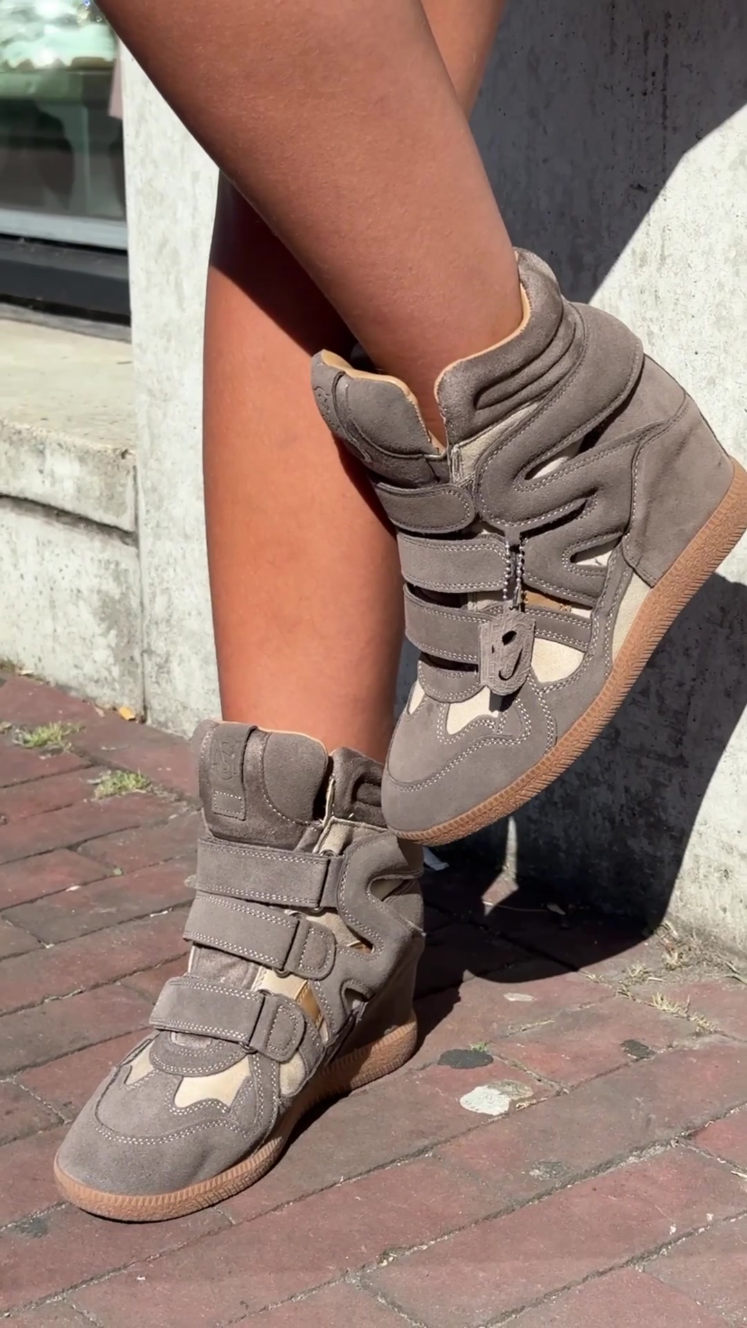 @Herman Schoenen Tassen Kleding