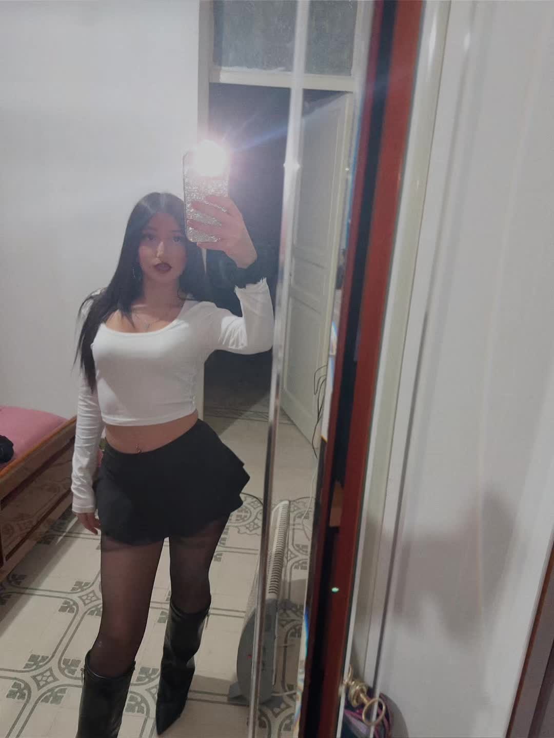 @𝑬𝒗𝒂👩🏽&zwj;🦱