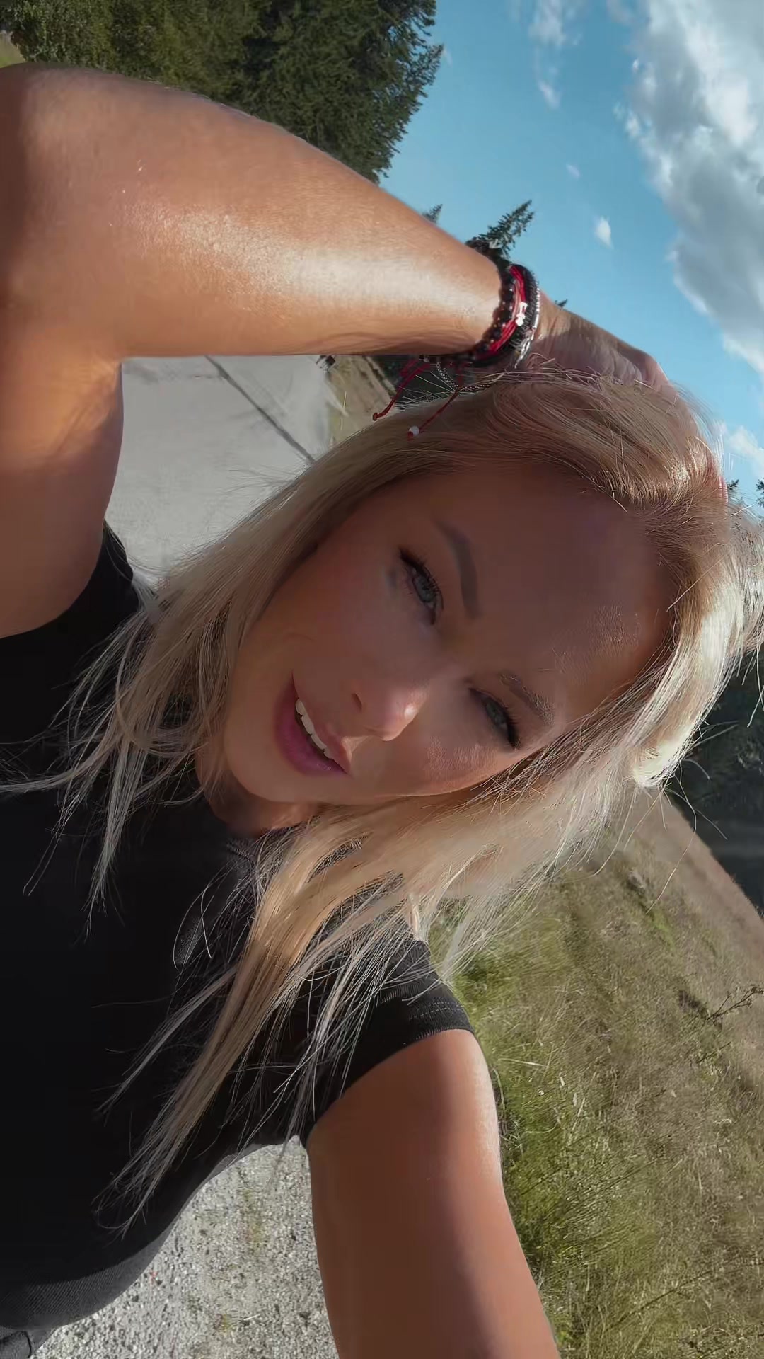 @Georgiana🖤