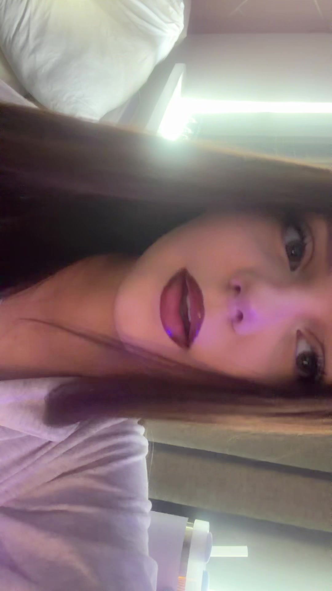 @(⊃。•́‿•̀。)⊃