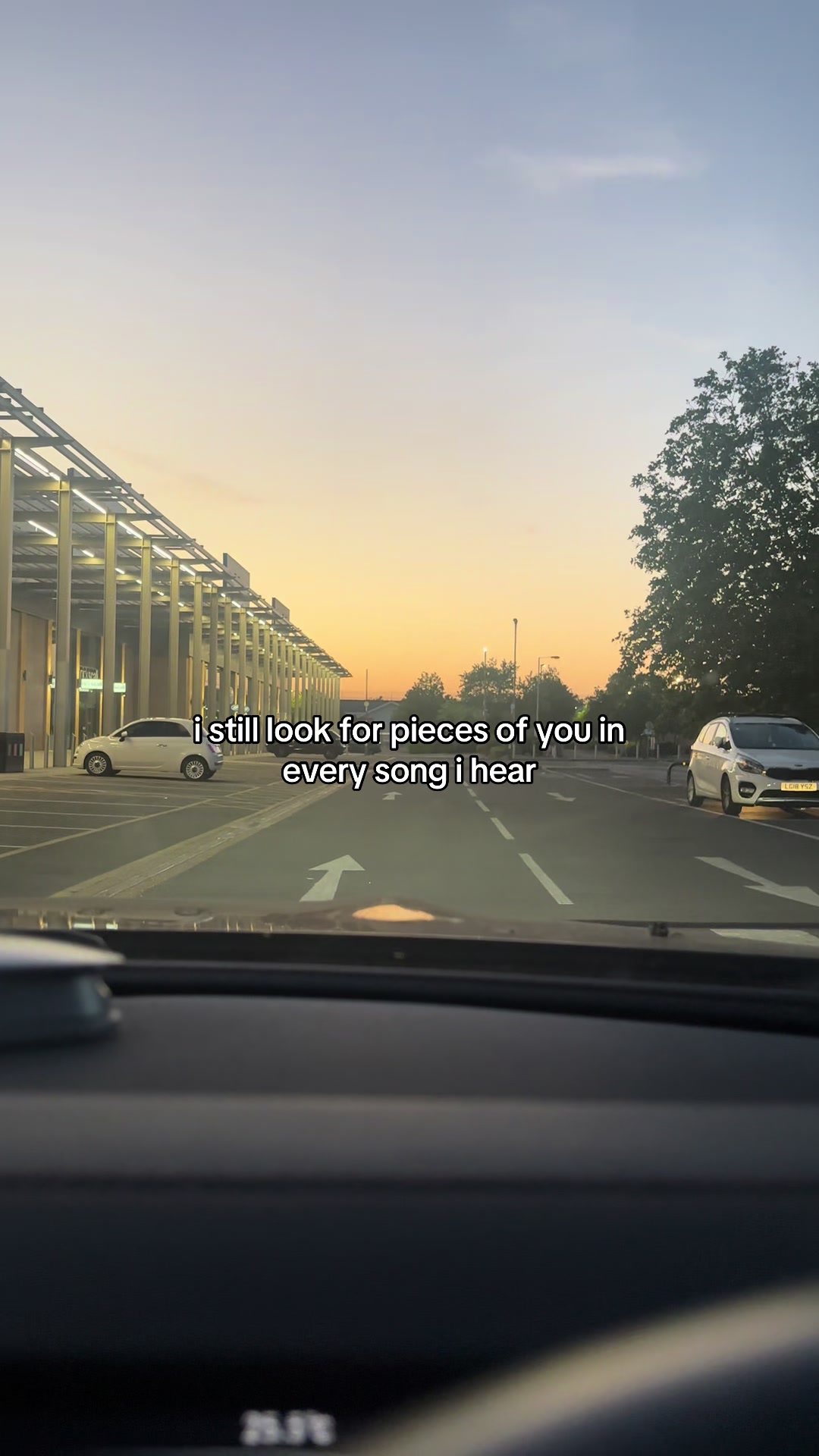 @MoOD.Words