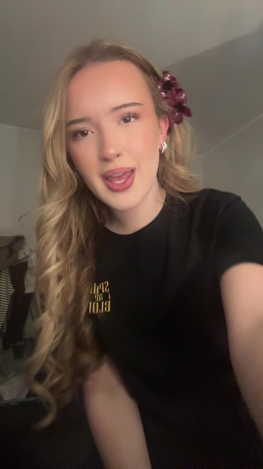 @Ella ♱