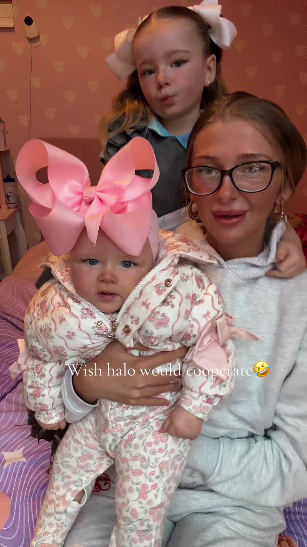 @Ellie,violet,halo💜💜