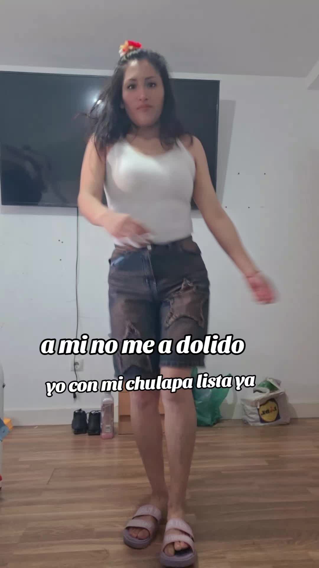 @&euro;&Aacute;ngela@><