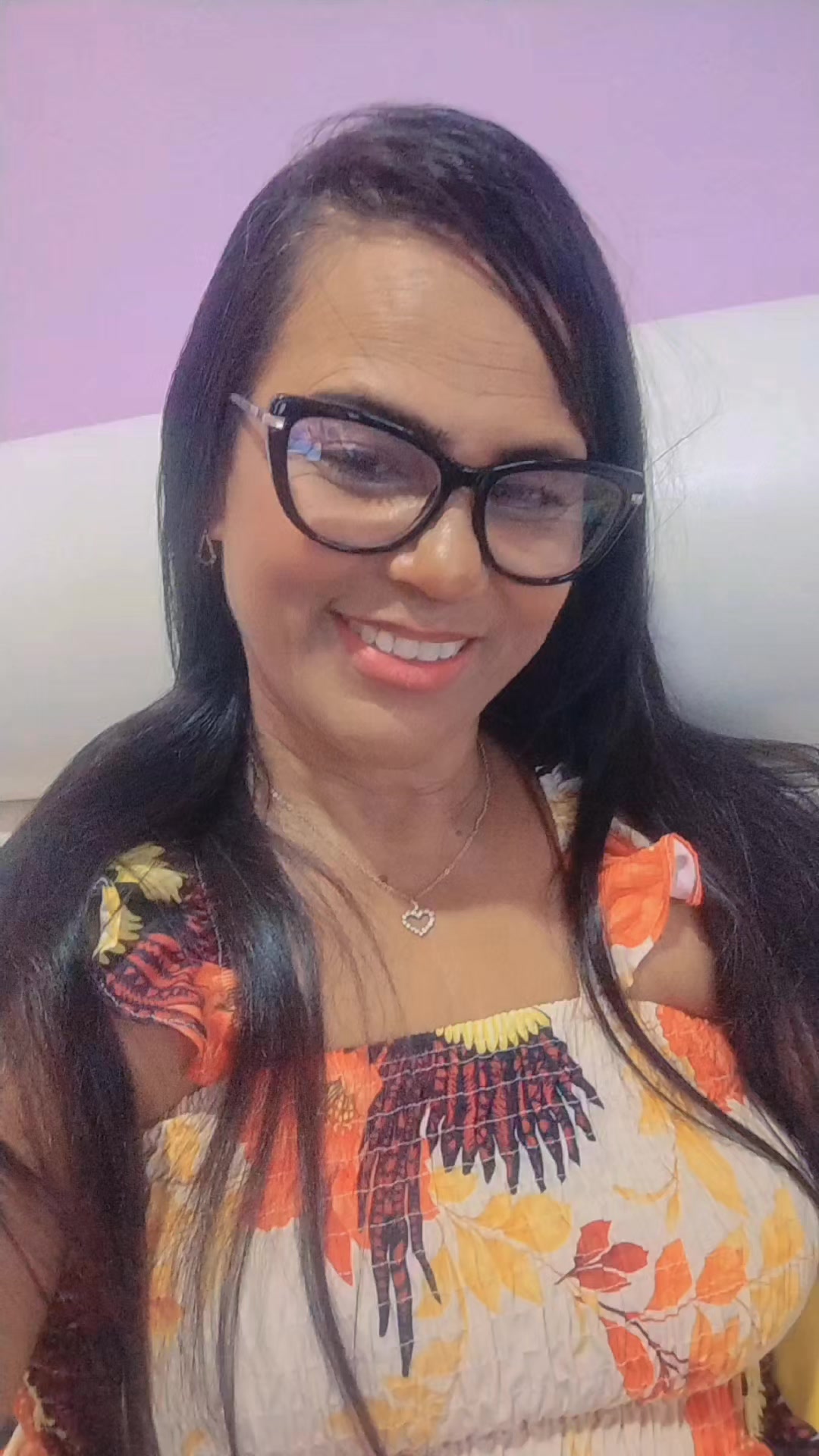 @Ver&ocirc;nica