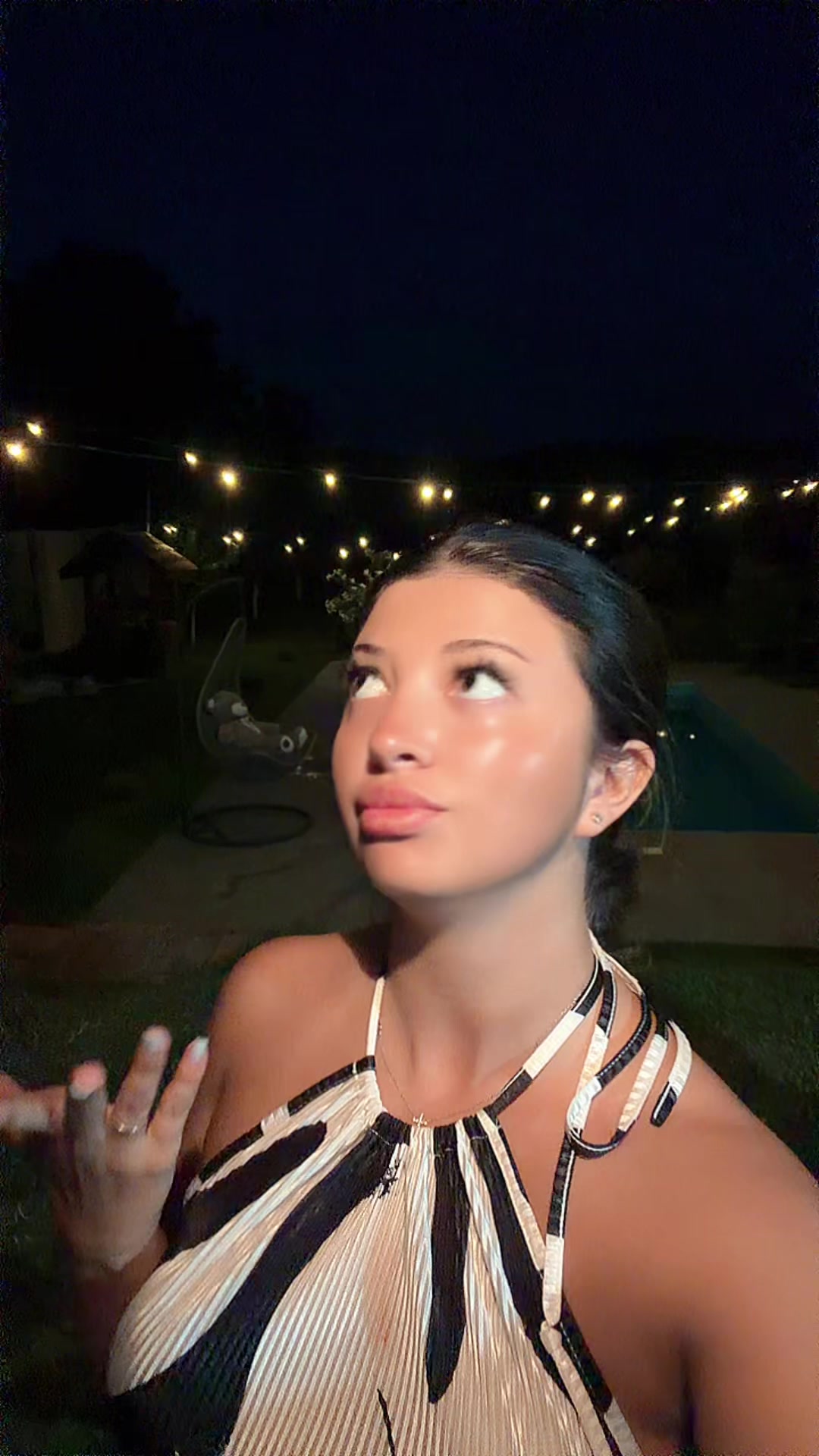 @Larisa✨