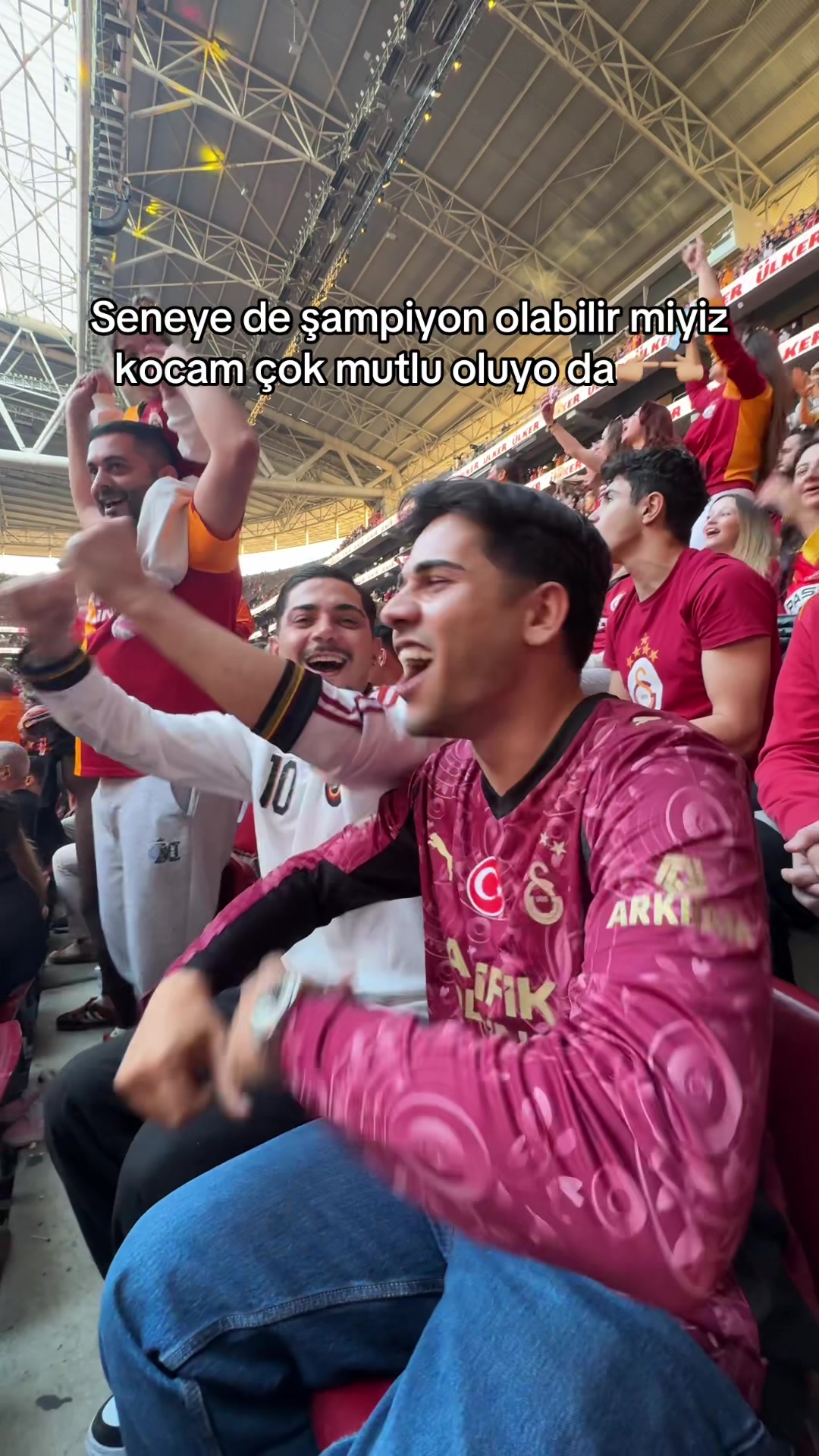@pelinyarr