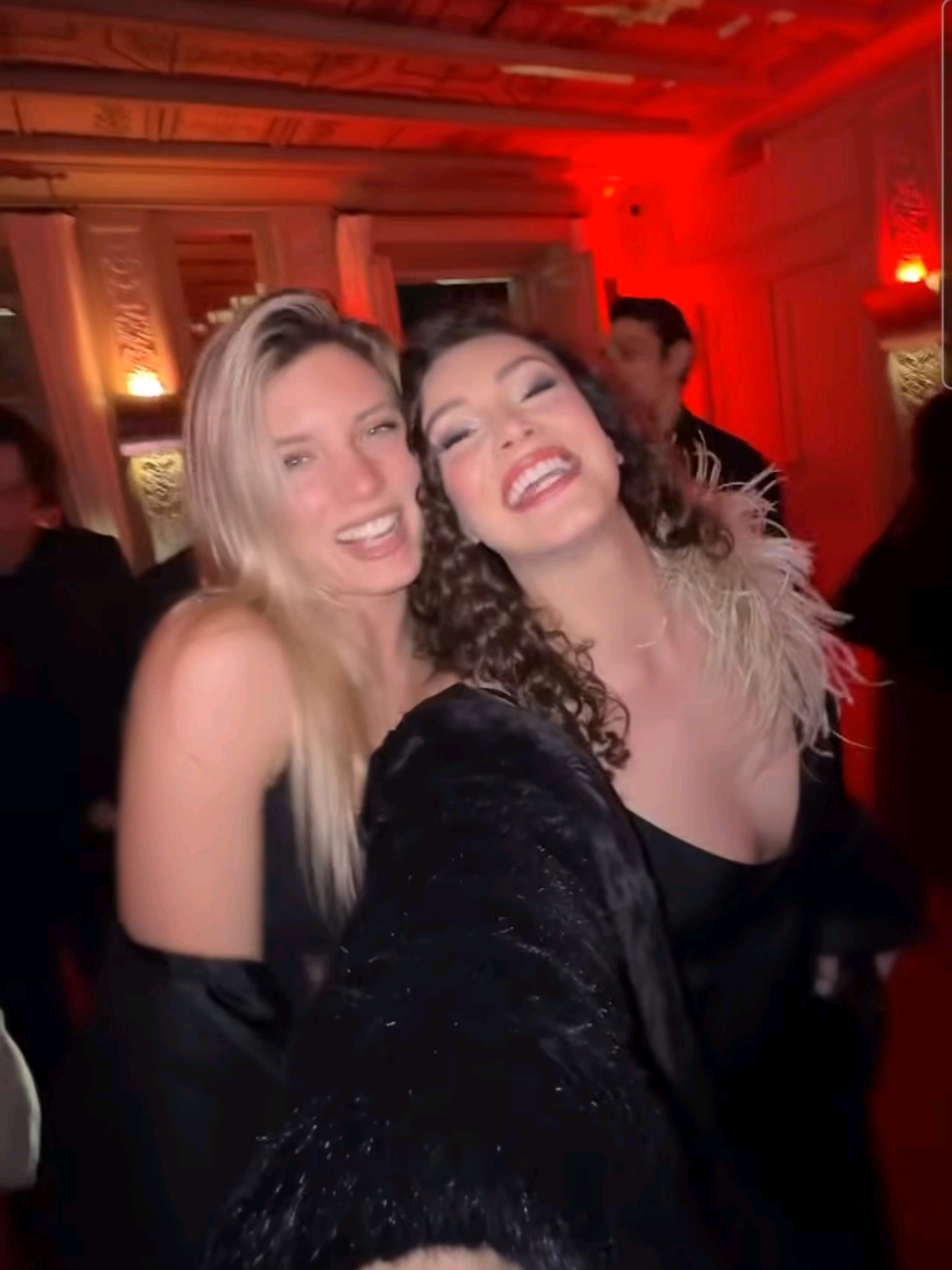 @Anitaxsempre