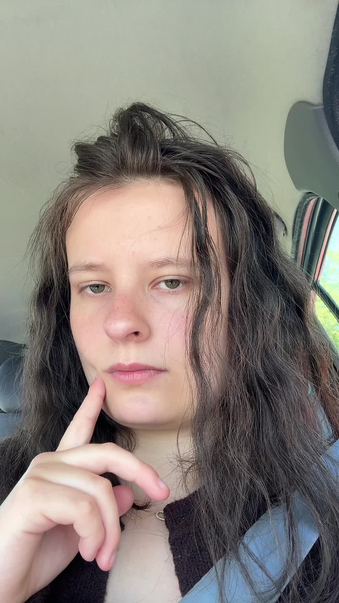 @𝕾𝖔𝖋𝖎𝖆