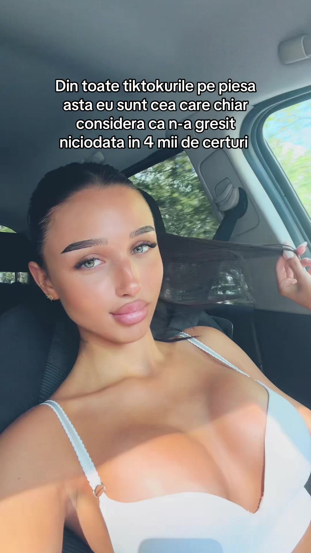 @Elisa