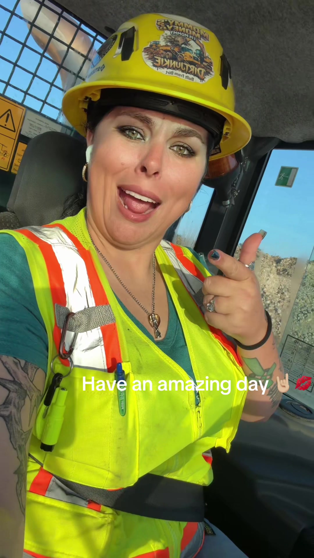@BLUE_COLLAR_BADDIE22