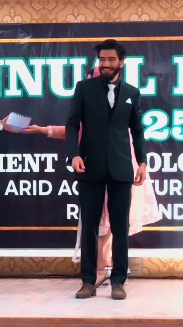 @عبدالمعز حیات اعوان ٹمن 🦢🤍