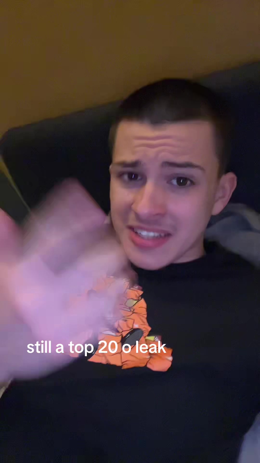 @⃟