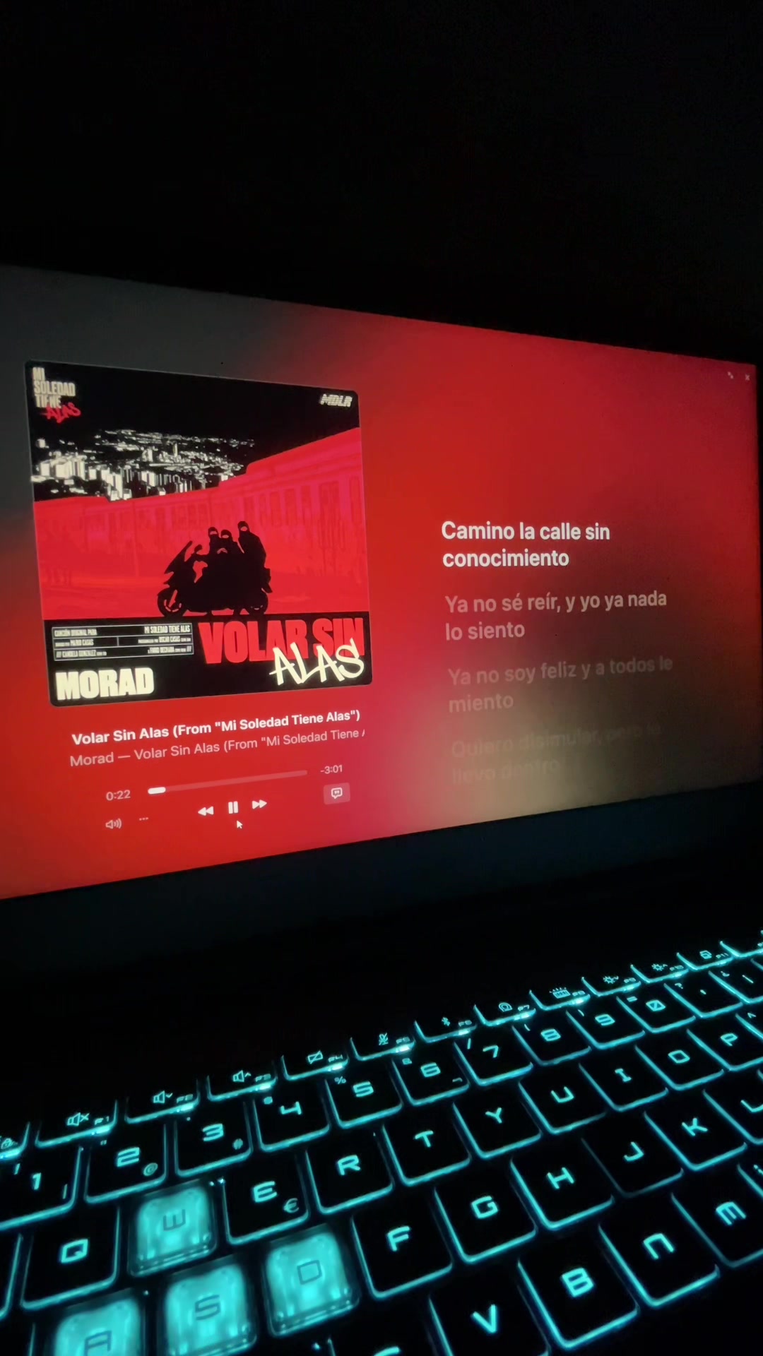 @🎧
