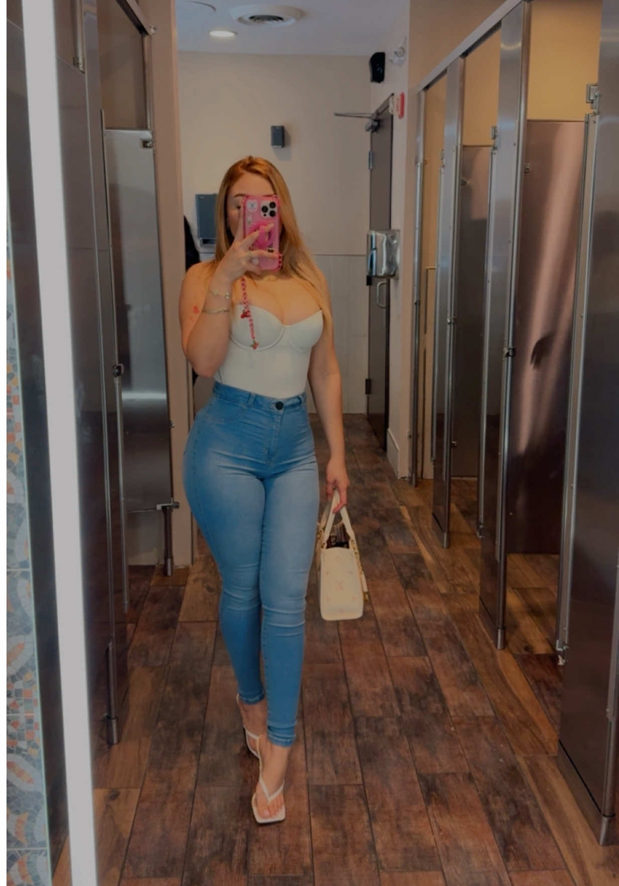 @Cristyyy 🇸🇻