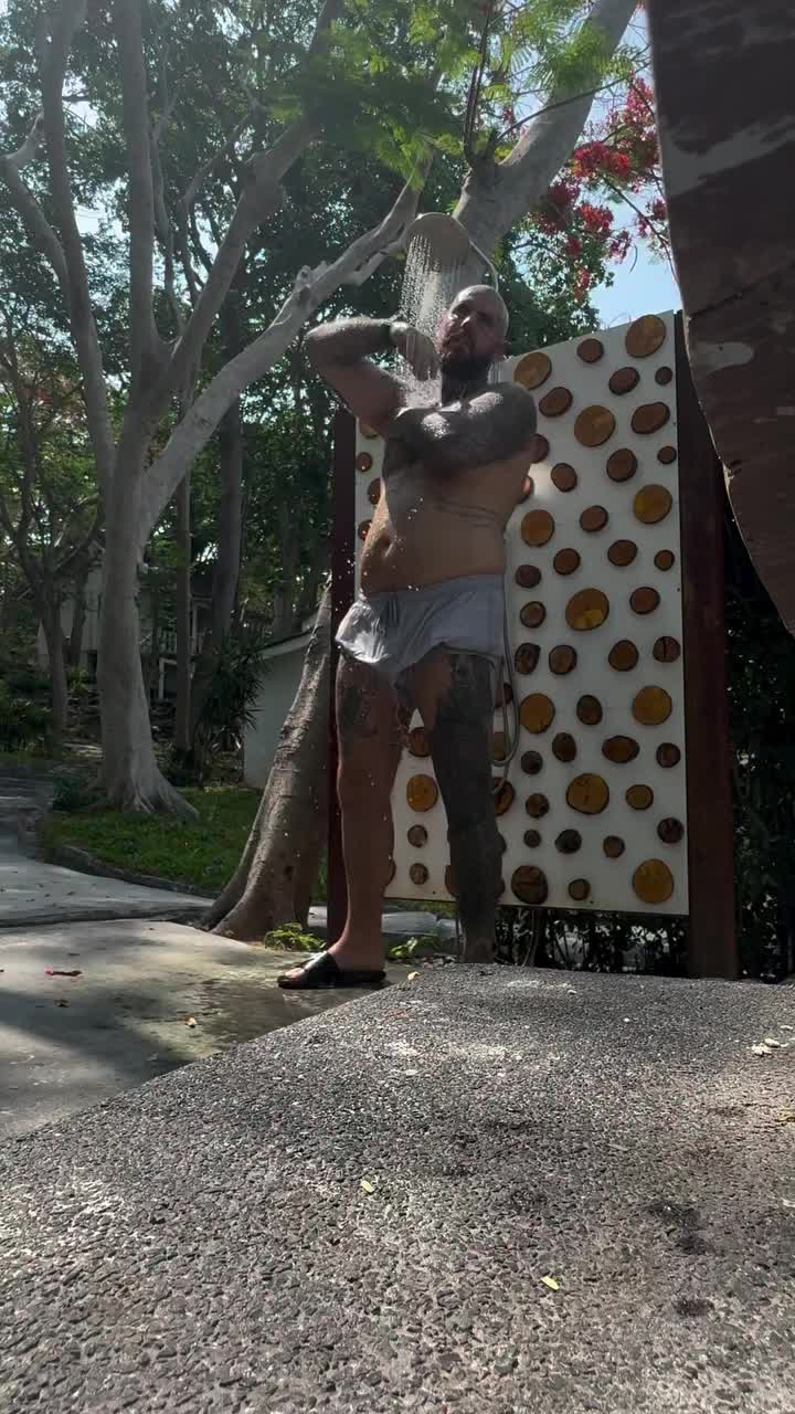@Bigrob93