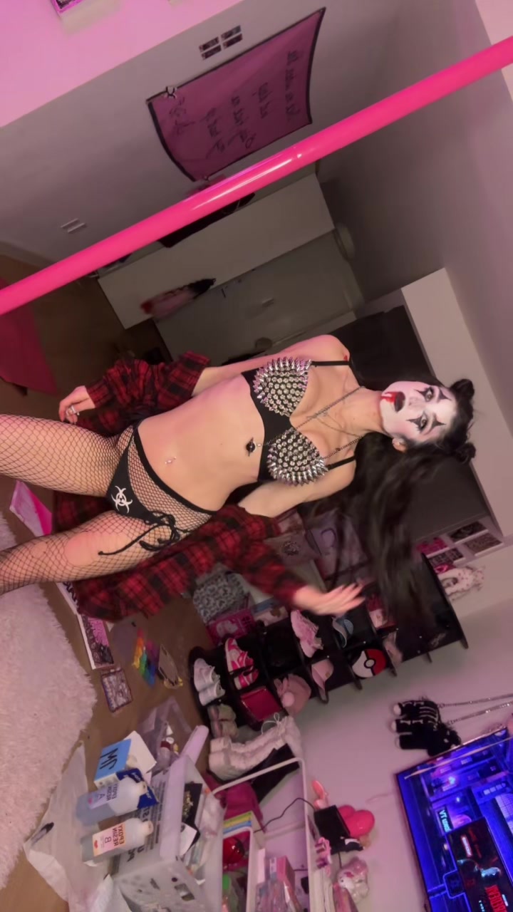 @sofierenee