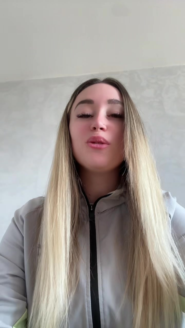 @Emelinelamiss