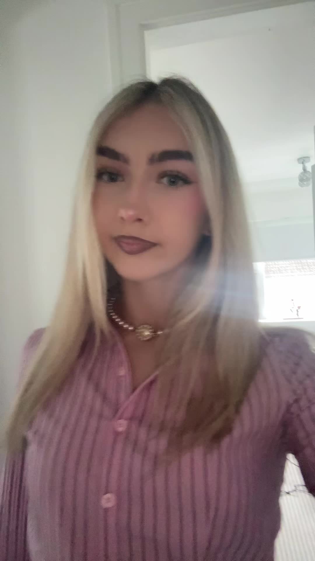 @llouisebrown