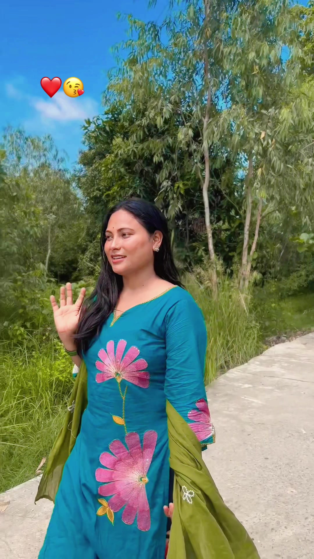@🤞🕊️Ritisha 💗