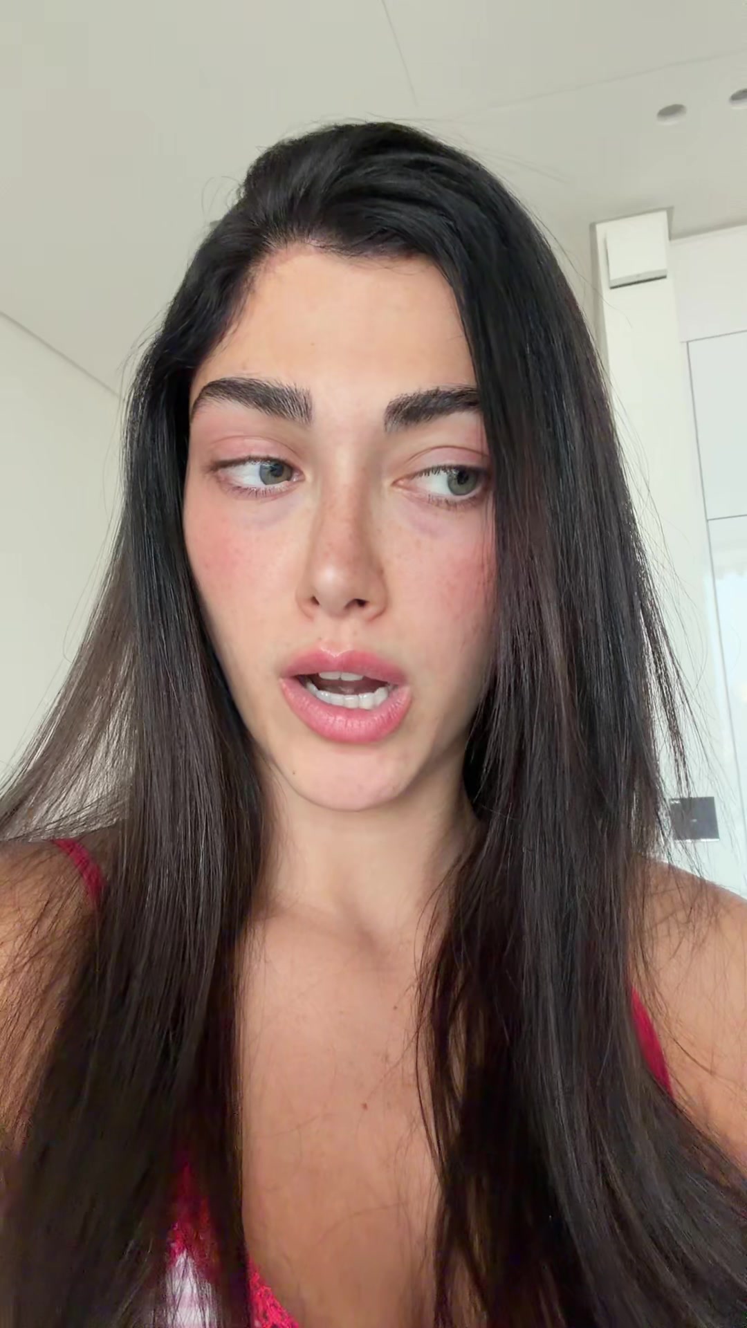 @sarinaghn