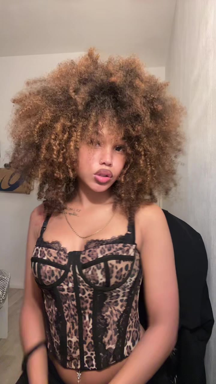 @𝐒𝐡𝐞𝐞𝐥𝐝𝐲🌸