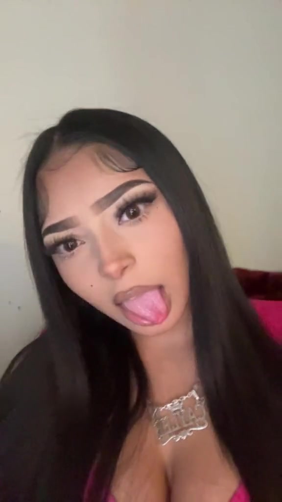 @𝒞