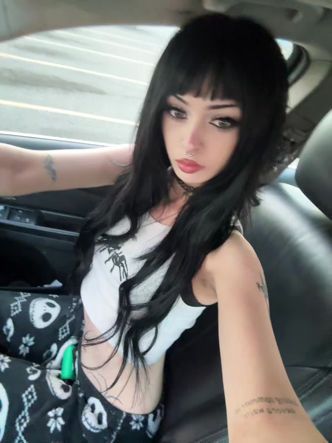 @𝐯𝐢𝐚
