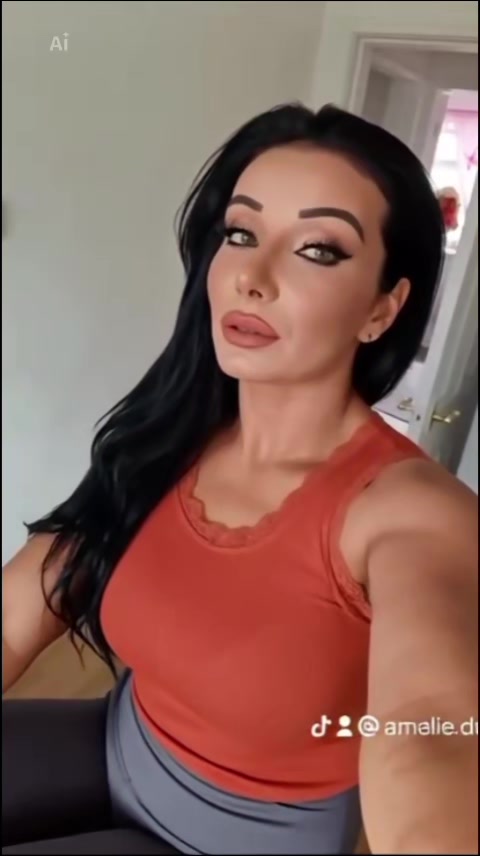 @Amelie 🇨🇿 🇬🇧