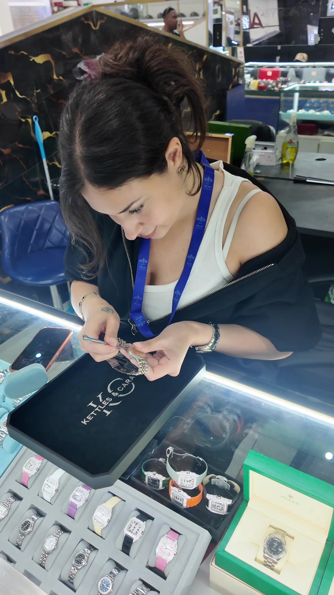 @Mels | Jeweller