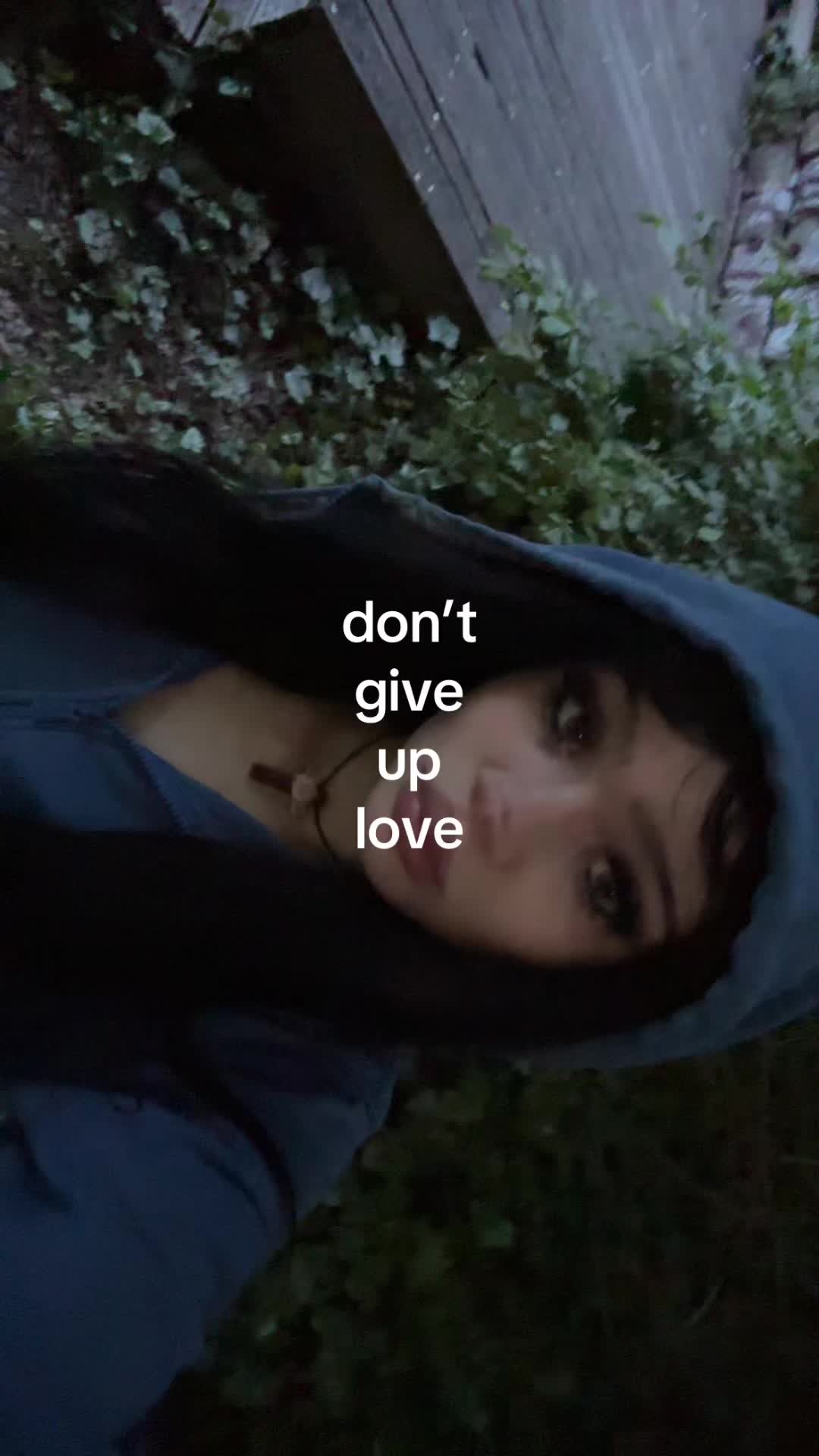 @️