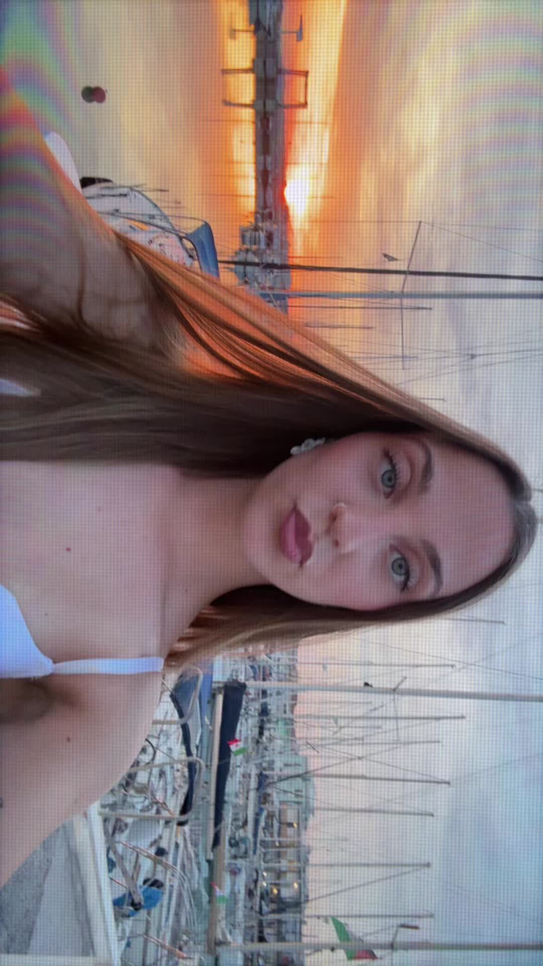@_rachelecosta_