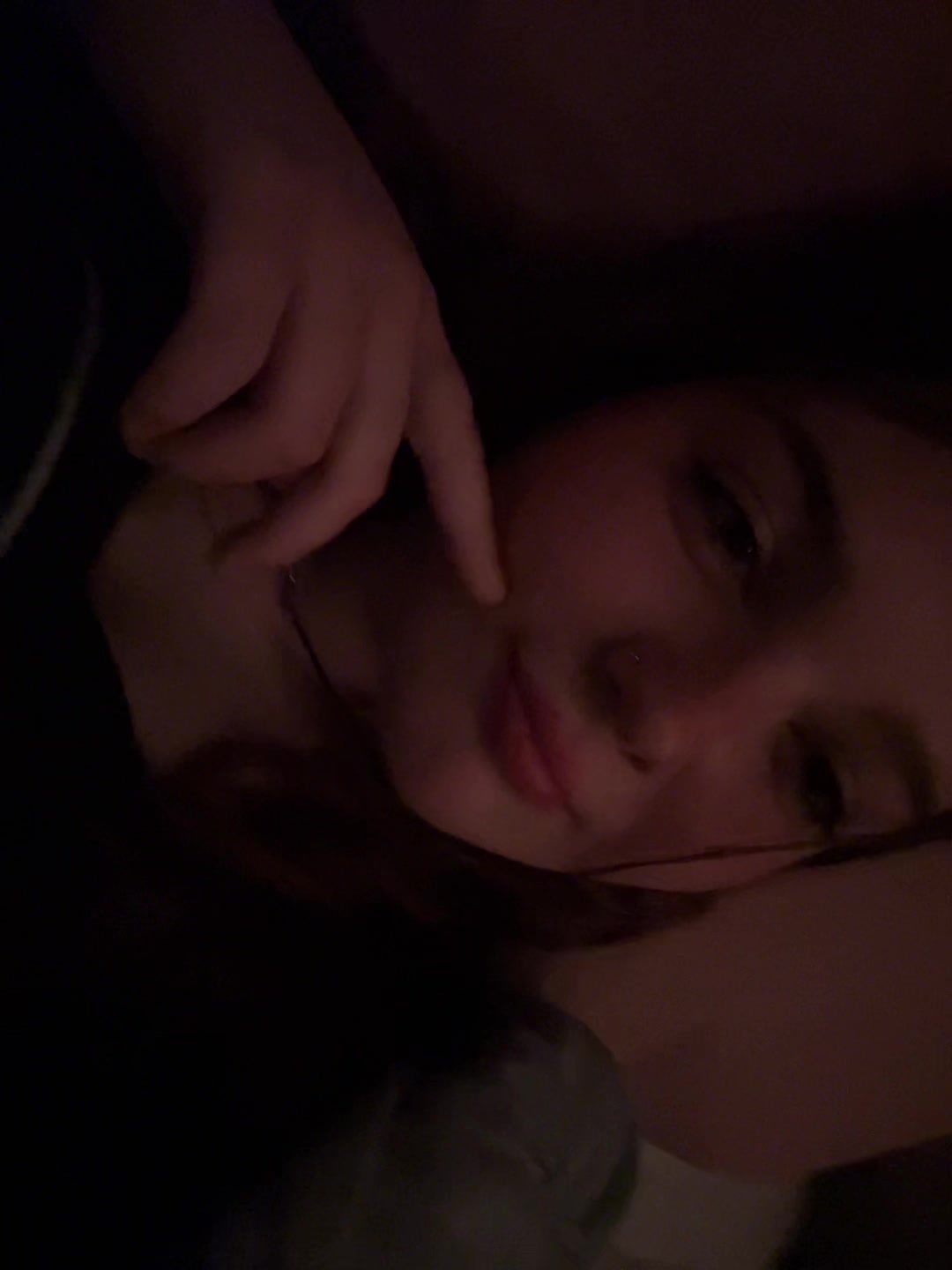 @Alle 💞