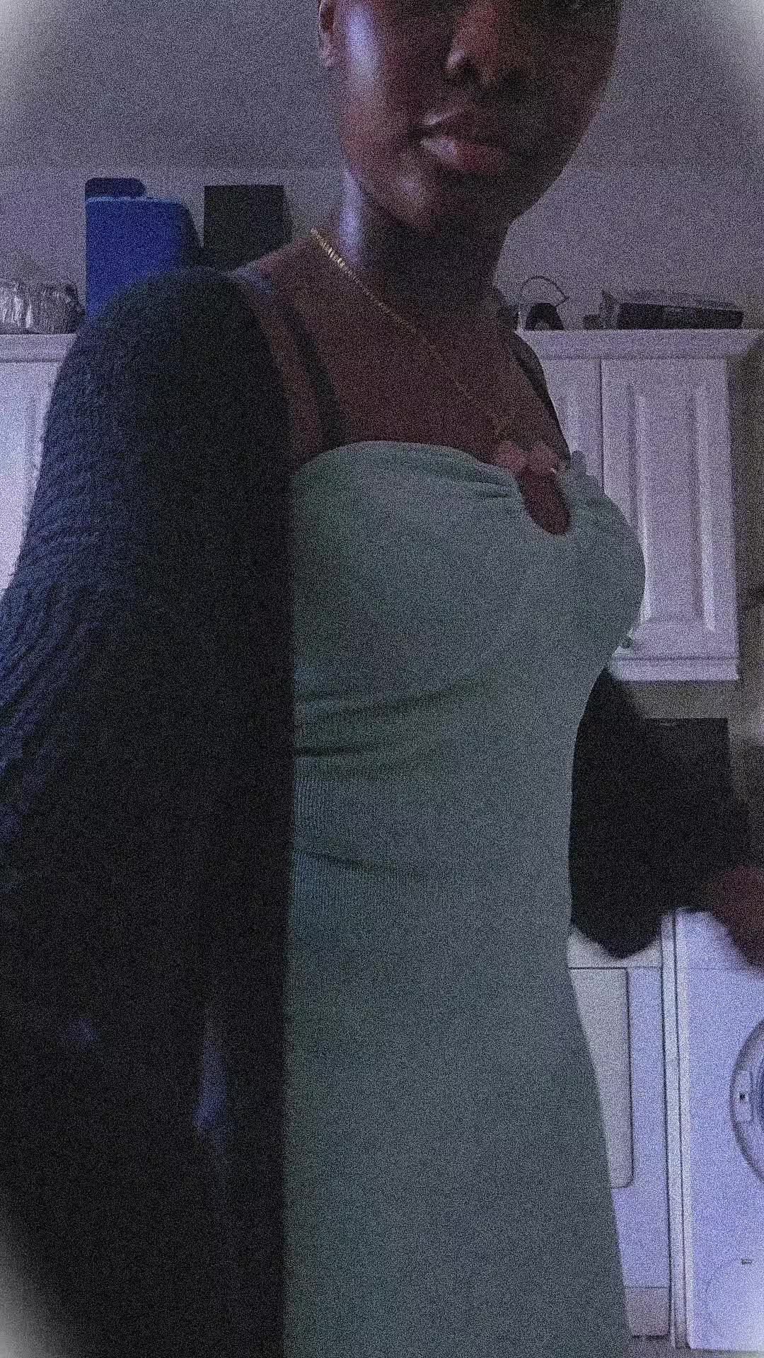 @juli&atilde;