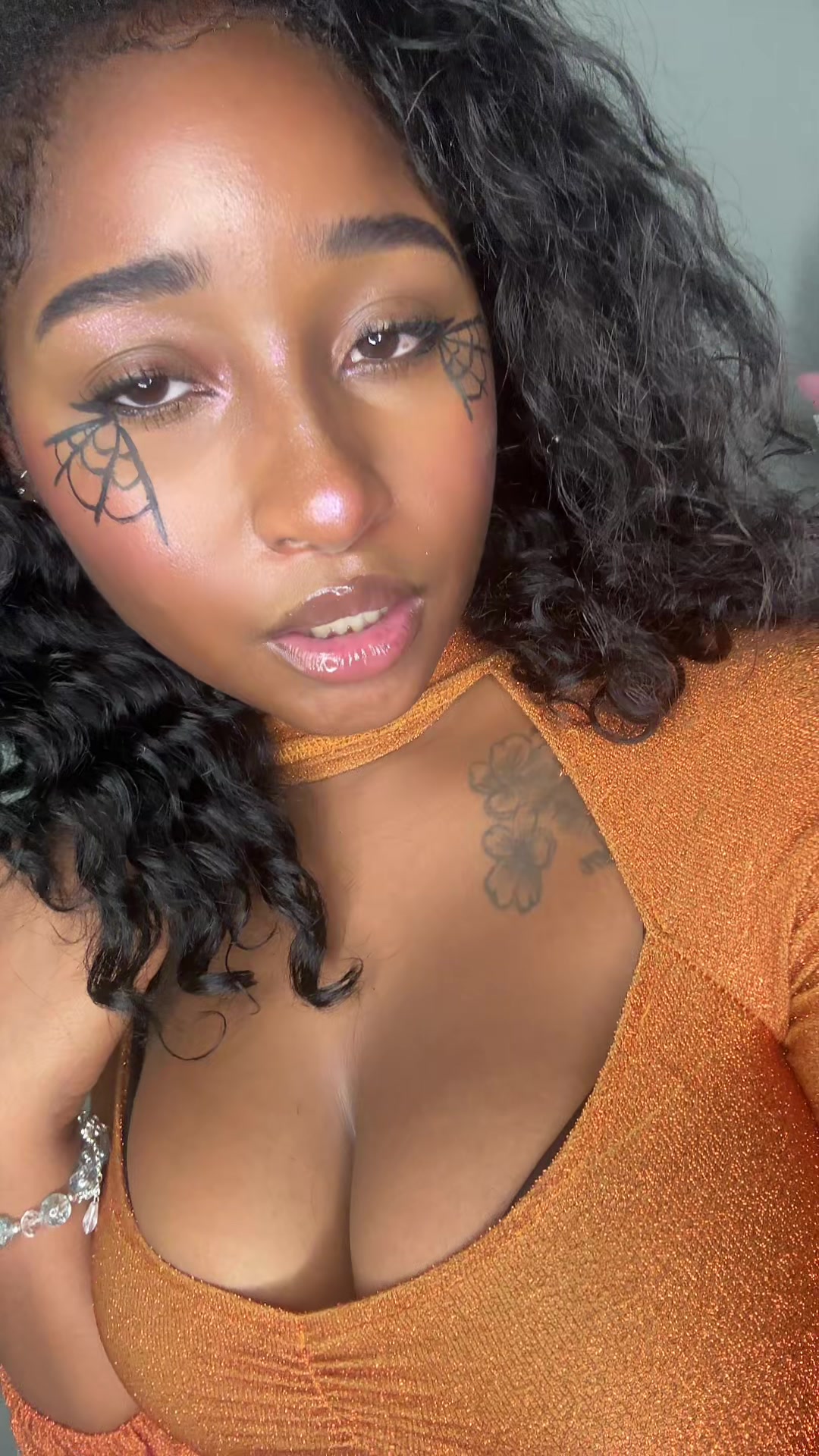@Tyra🦋