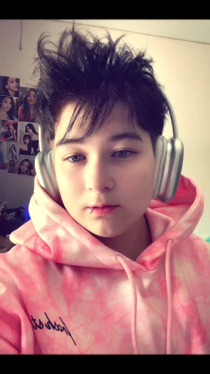 @YᑌKOᑎ