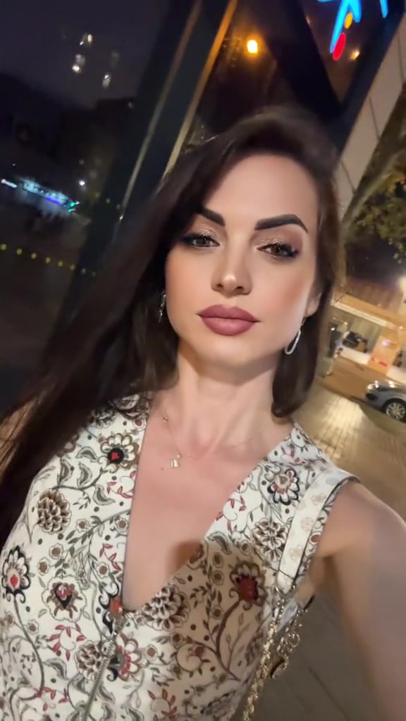 @Alina Elena156