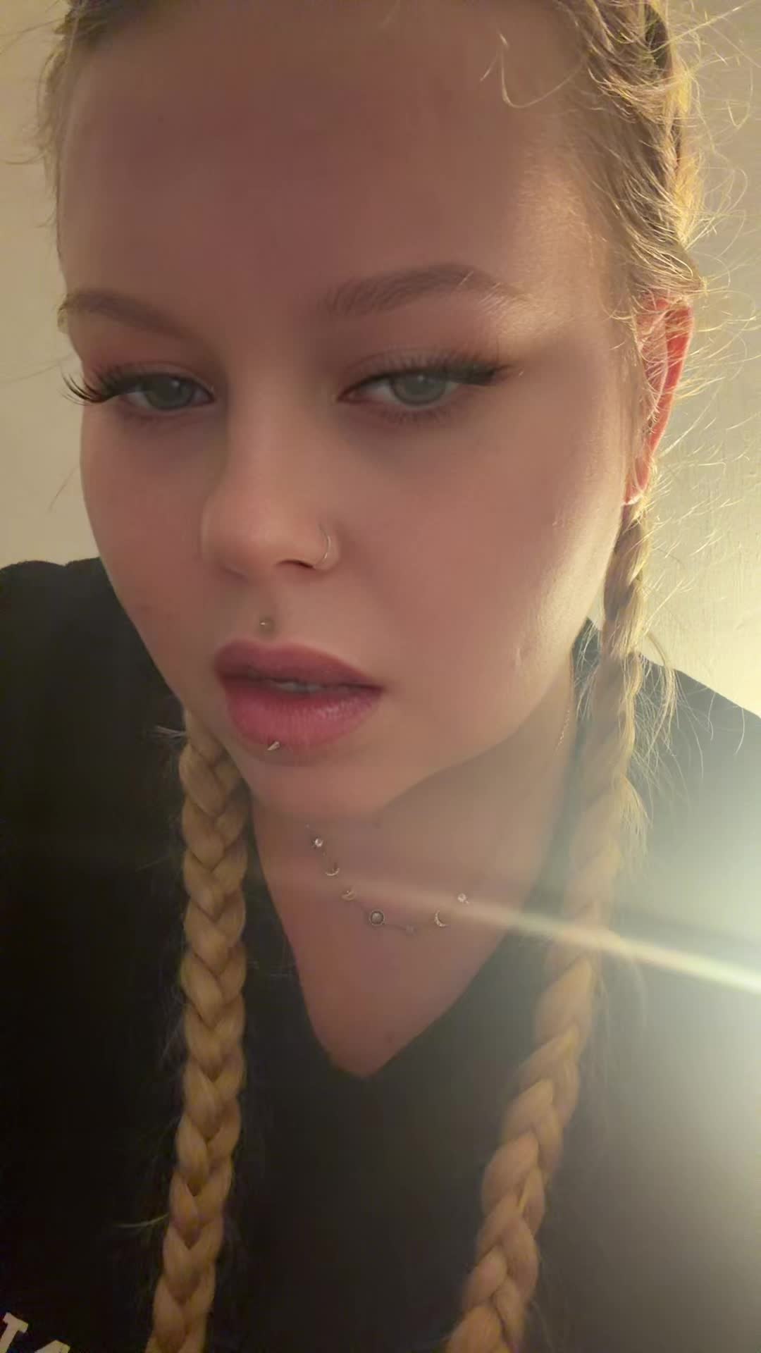 @whosthiseef