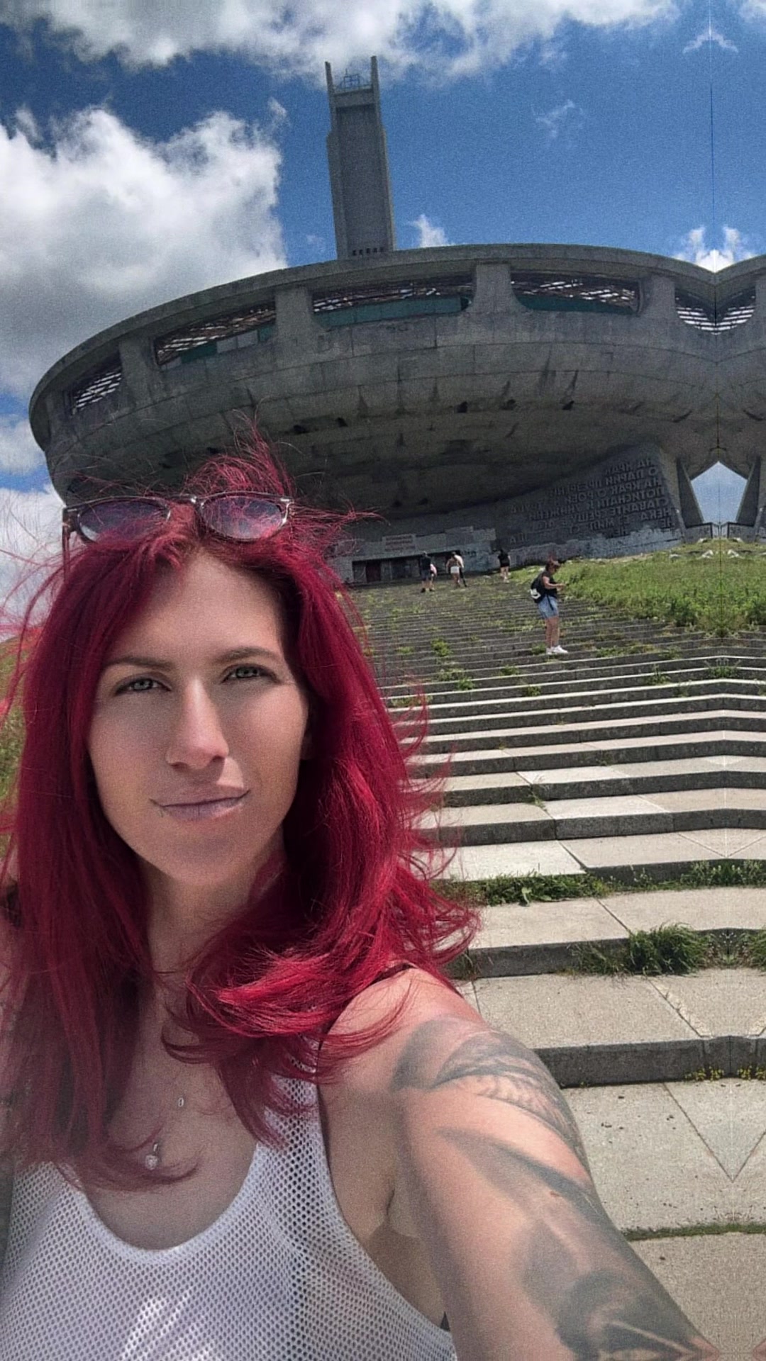 @Лаура 🇦🇱🇧🇬