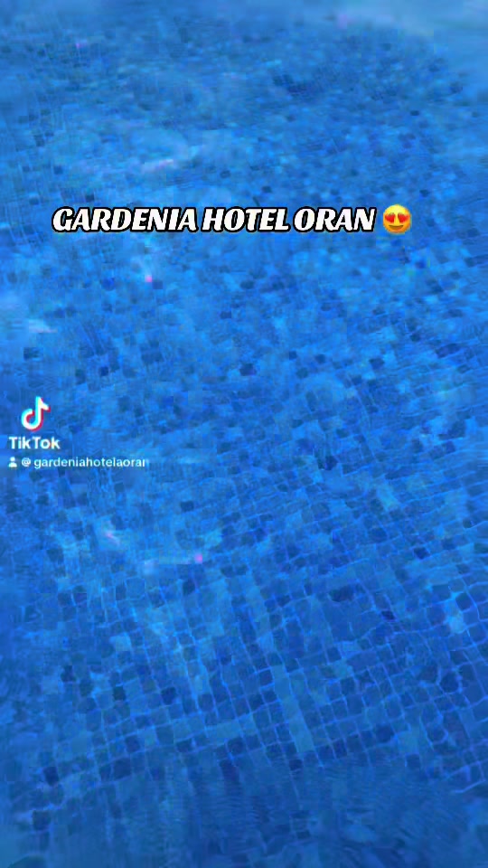 @Piscine GARDÉNIA HÔTEL