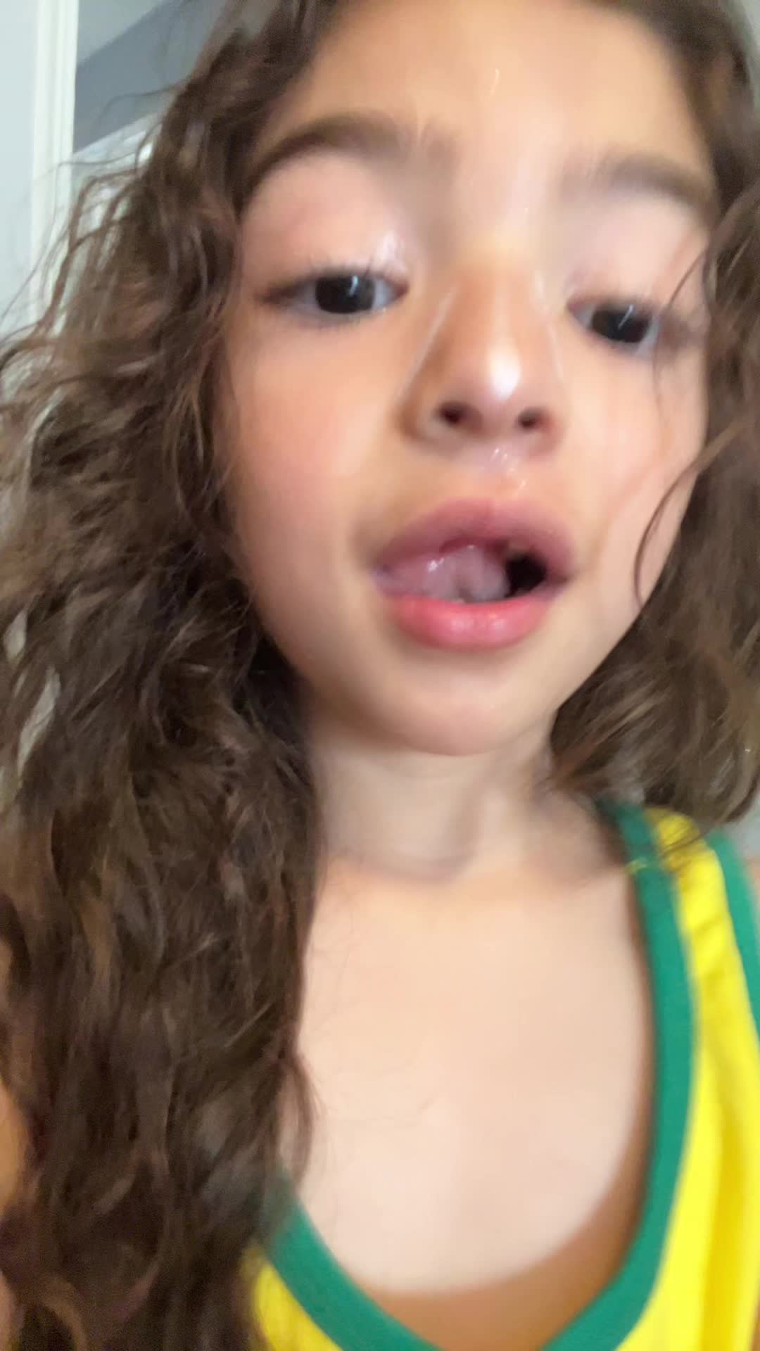 @Aprillinda09