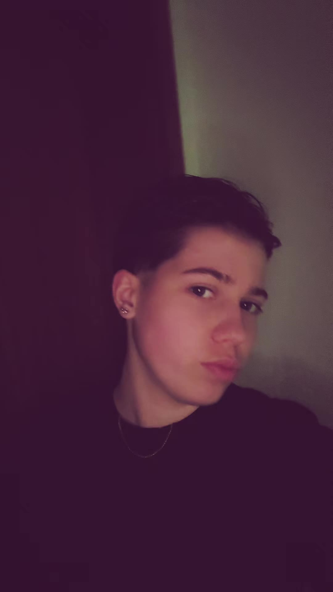 @Emi