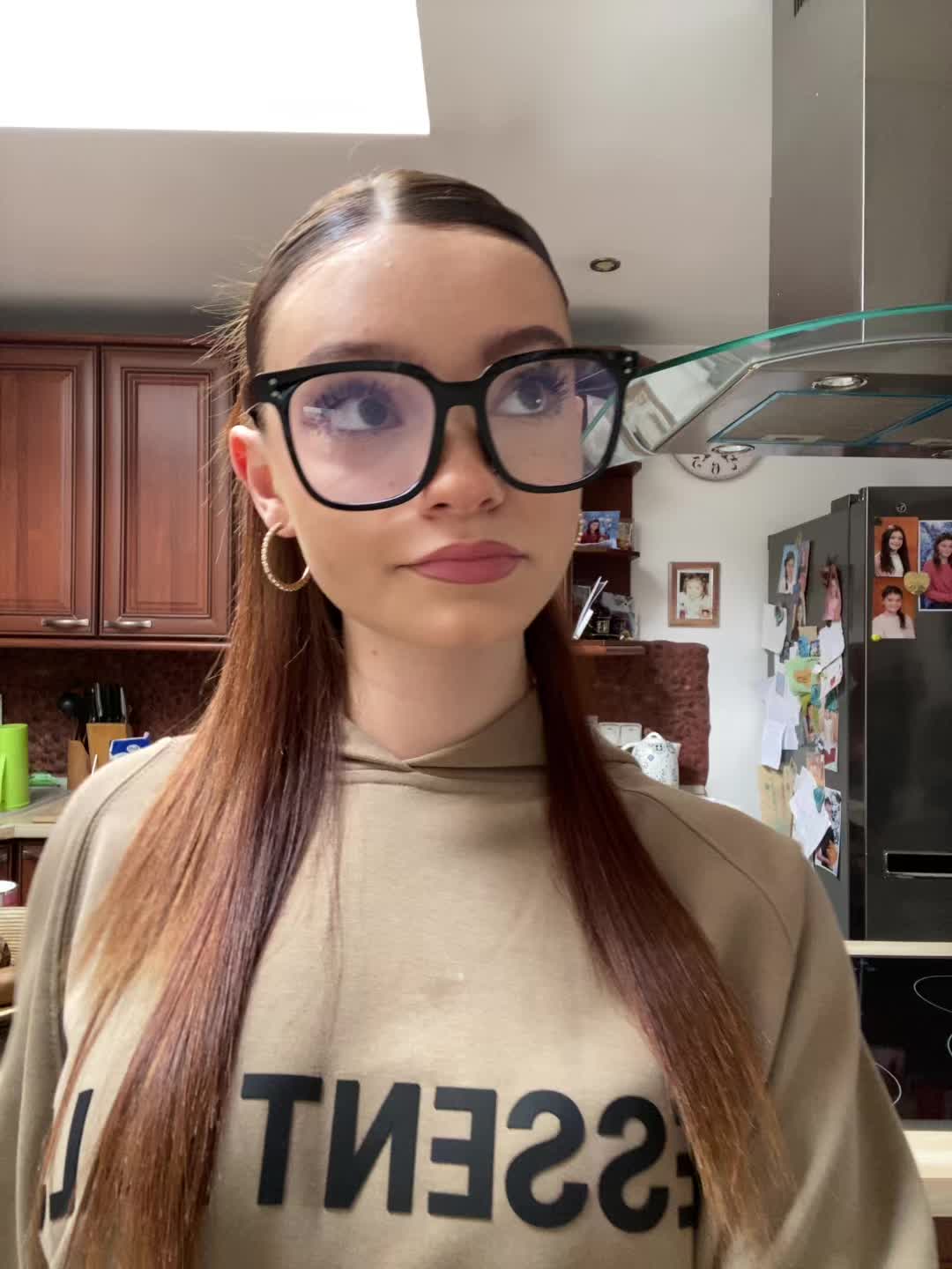 @adelka