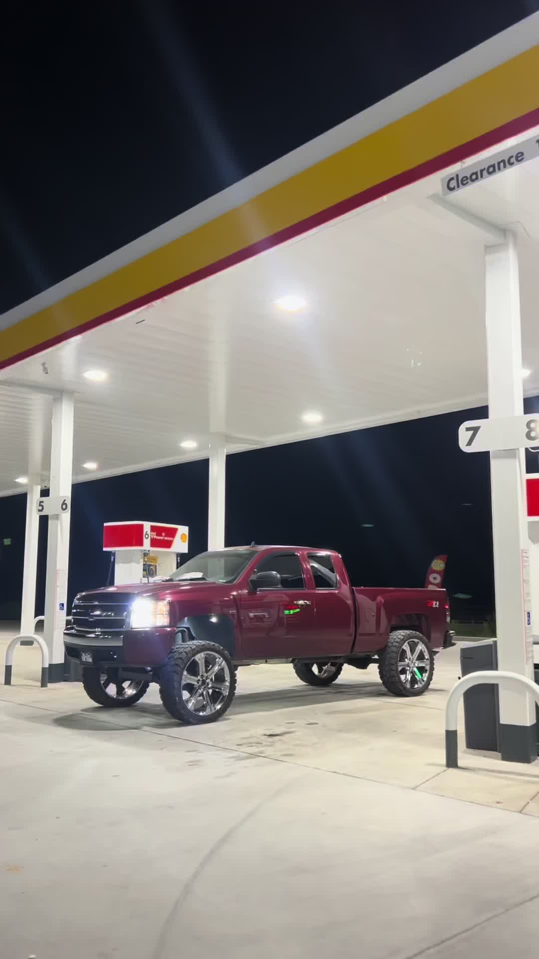 @𝕸𝖎𝖈𝖍𝖆𝖊𝖑 𝖂𝖍𝖎𝖙𝖊