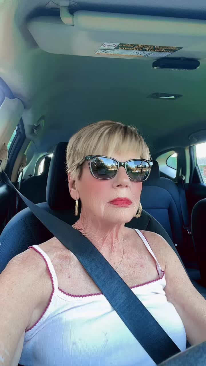 @Sandi White