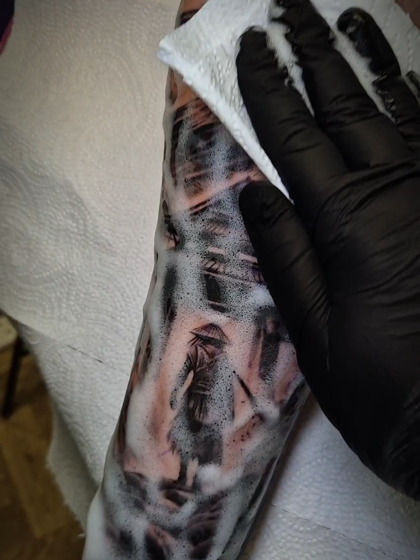 @Lozyoungtattoo