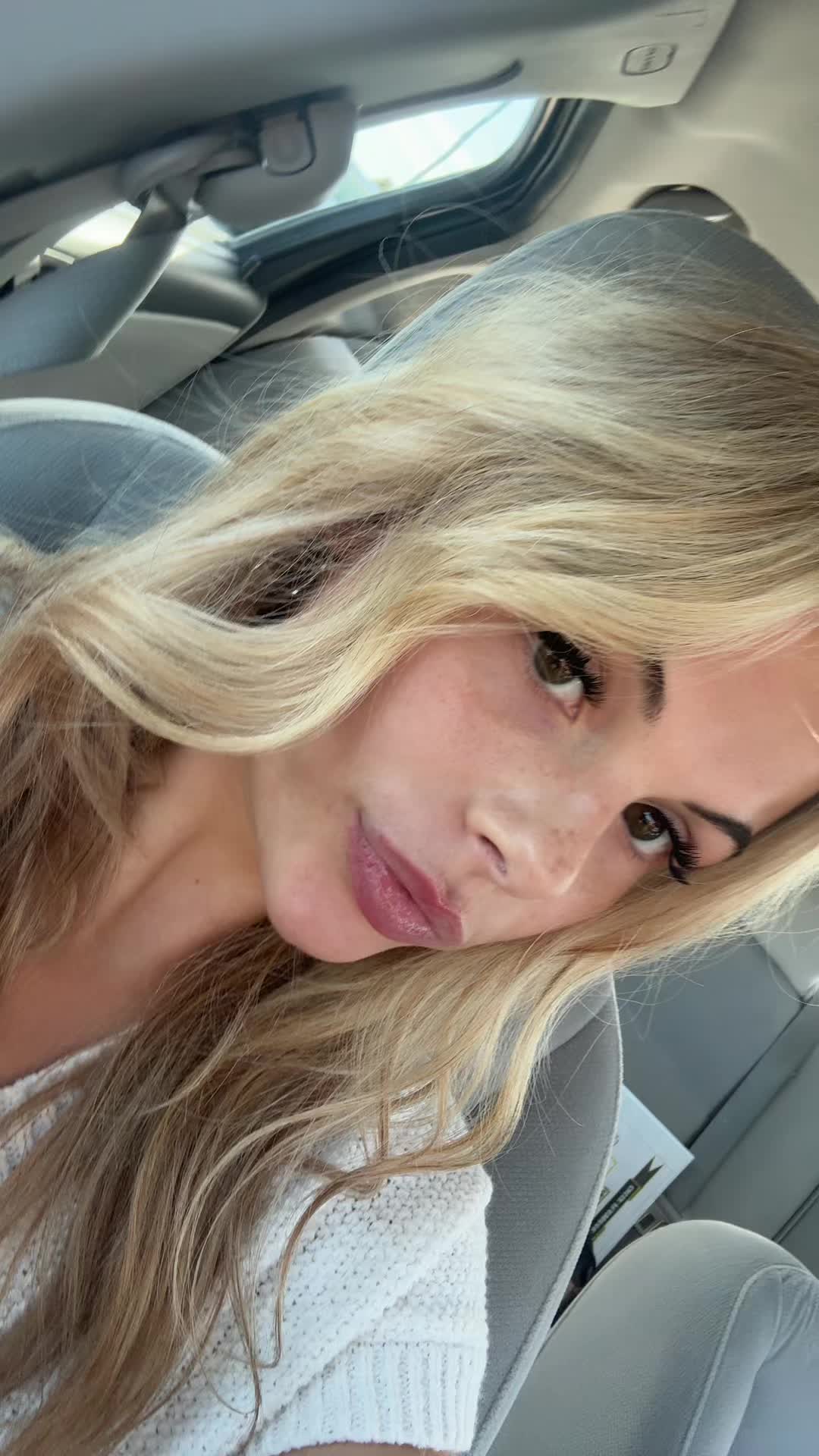 @leviahhull